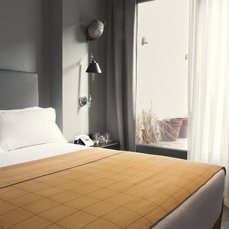 Yurbban Trafalgar Hotel Барселона Номер фото