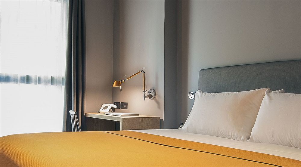 Yurbban Trafalgar Hotel Барселона Экстерьер фото